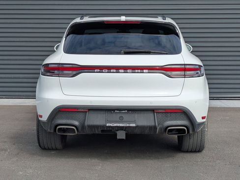 Certified 2025 Porsche Macan image 11