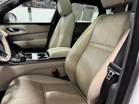 Used 2022 Land Rover Range Rover Velar R-Dynamic S image 23