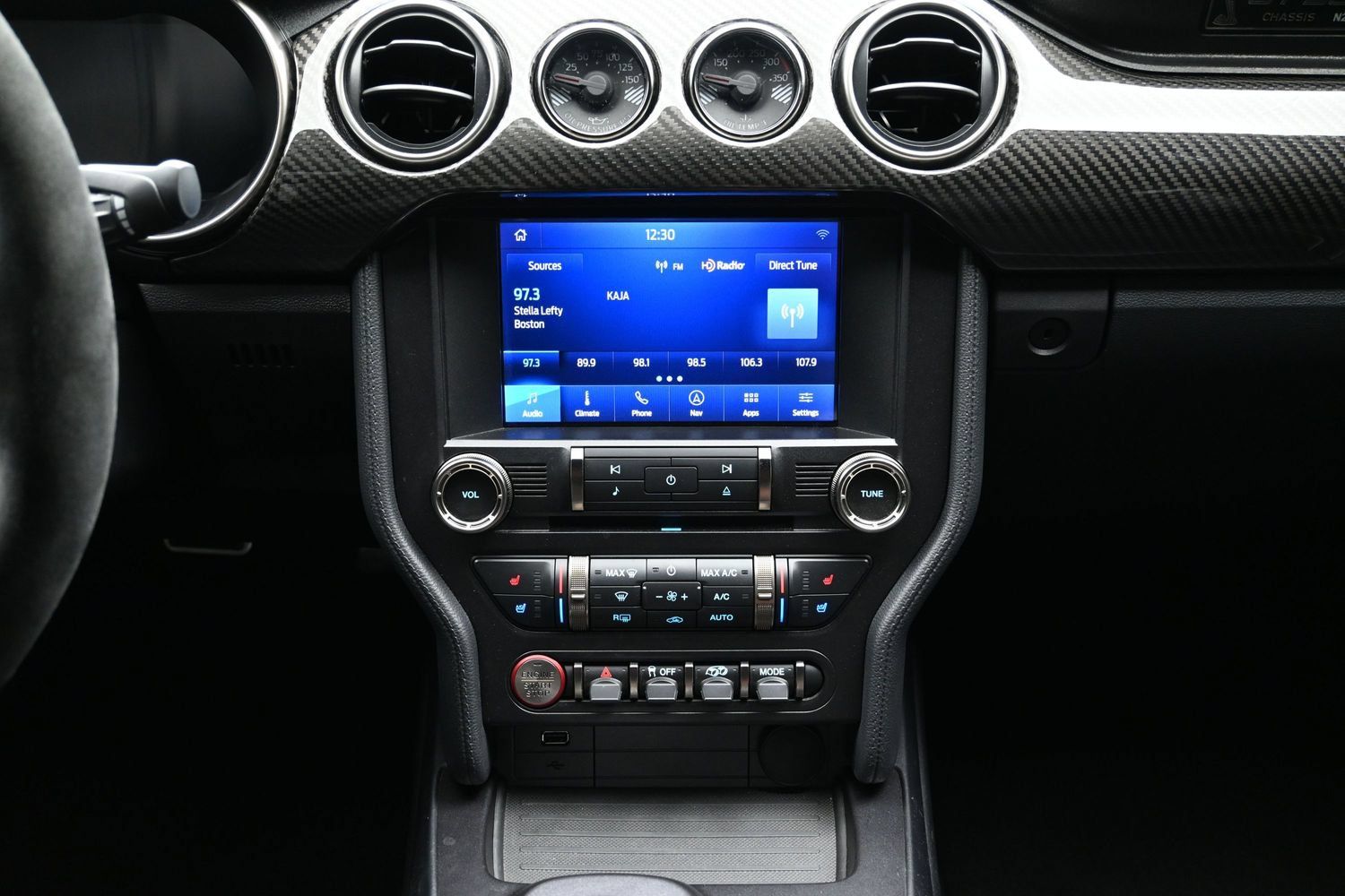 Used 2022 Ford Mustang Shelby GT500 w/ Technology Package RWD image 18