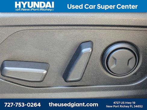 Used 2025 Hyundai Santa Cruz Limited image 23