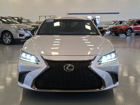 Used 2019 Lexus ES 350 F Sport image 2