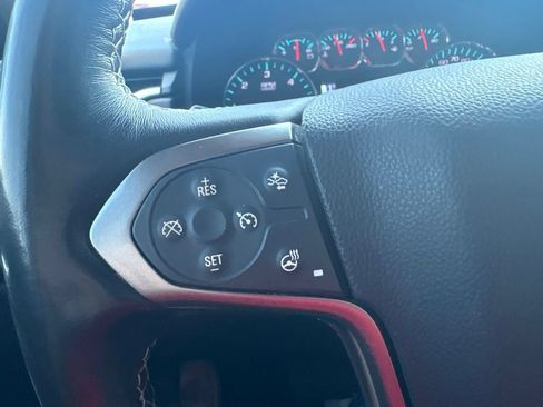 Used 2019 Chevrolet Suburban LT AWD/4WD image 18