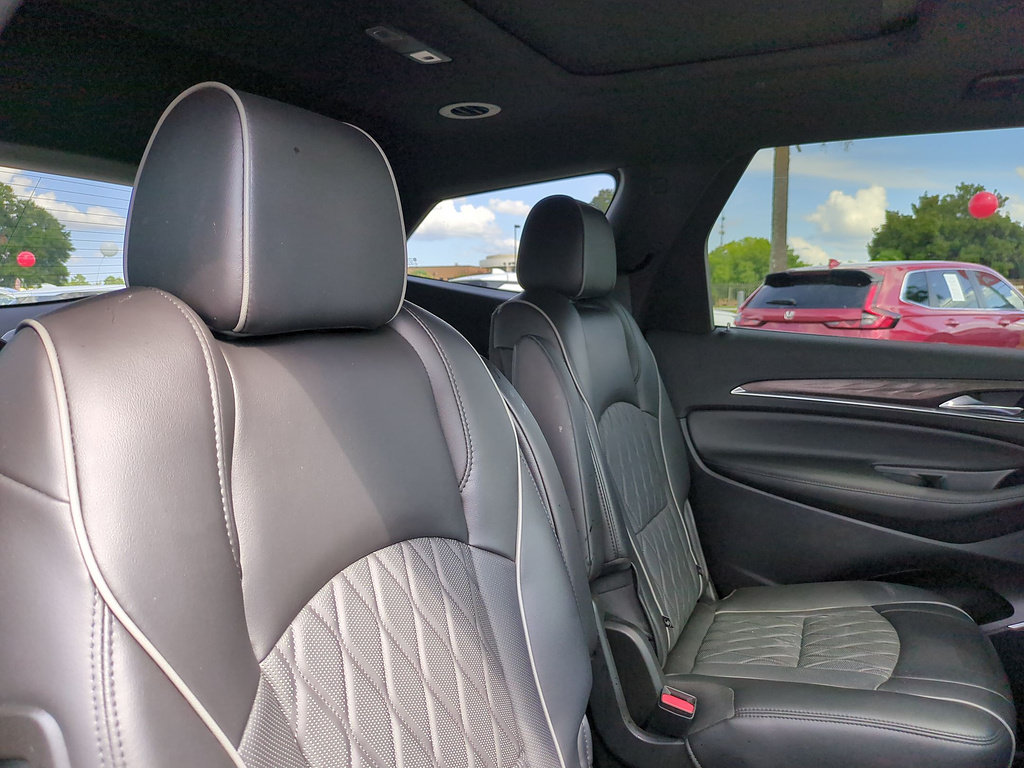 Used 2023 Buick Enclave Avenir w/ Avenir Technology Package AWD/4WD image 33