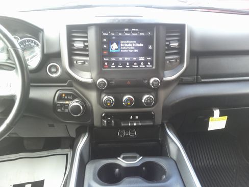 Used 2020 RAM 1500 Big Horn AWD/4WD image 22