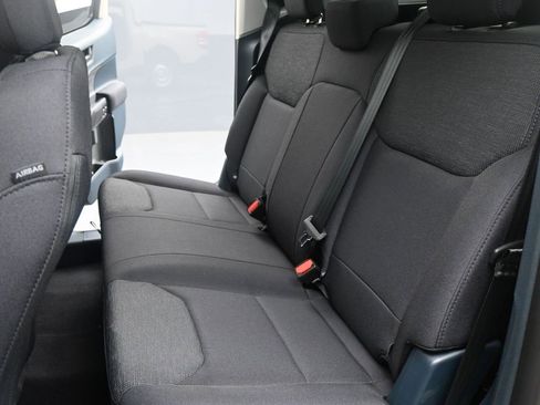 New 2025 Ford Maverick XL image 13