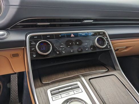 Used 2023 Genesis GV80 2.5T AWD/4WD image 27