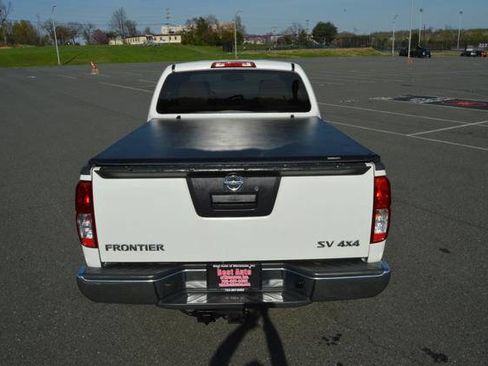 Used 2013 Nissan Frontier SV AWD/4WD image 8