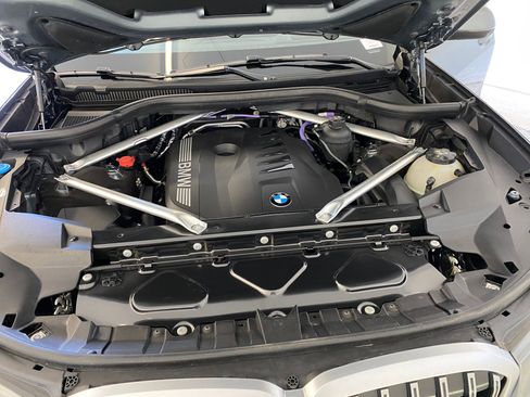 Certified 2025 BMW X7 xDrive40i image 33