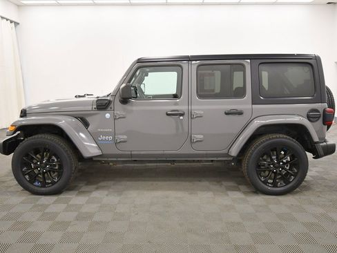 Used 2023 Jeep Wrangler Unlimited Sahara image 4