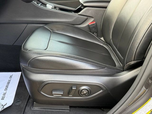 Used 2023 Jeep Grand Cherokee L Limited AWD/4WD image 14