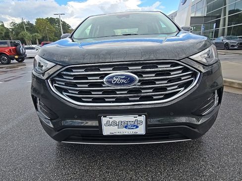 Used 2024 Ford Edge Titanium AWD/4WD image 2