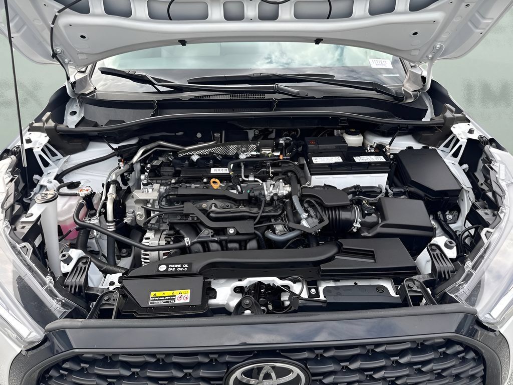 Used 2025 Toyota Corolla Cross L FWD image 23