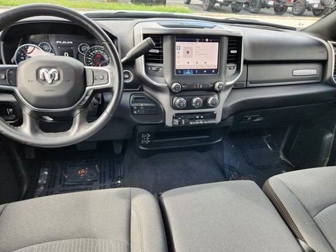 Used 2024 RAM 2500 Big Horn AWD/4WD image 11