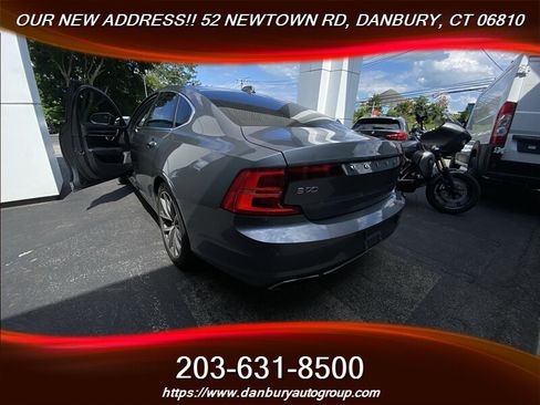 Used 2017 Volvo S90 T6 Momentum w/ Vision Package AWD/4WD image 4