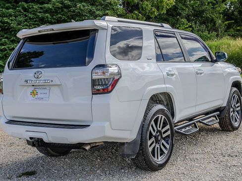 Used 2015 Toyota 4Runner SR5 Premium RWD image 5