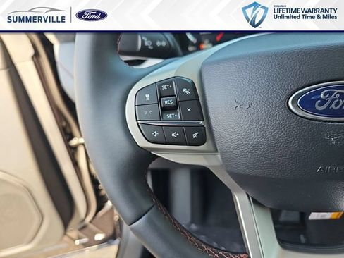 New 2026 Ford Explorer Active RWD image 21