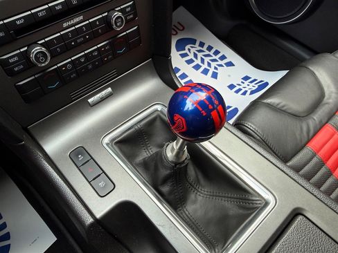 Used 2014 Ford Mustang Shelby GT500 w/ Equipment Group 821A image 43