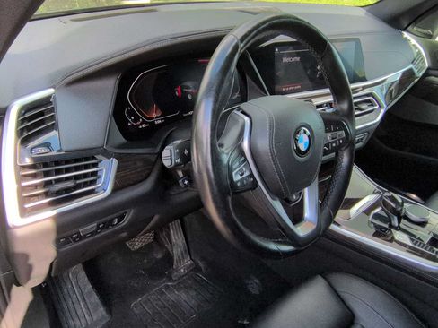 Used 2019 BMW X5 xDrive50i w/ Premium Package 2 AWD/4WD image 10