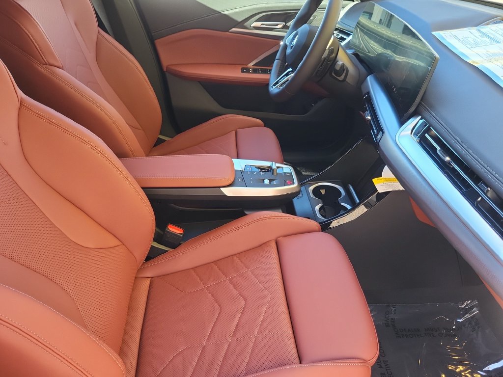 Used 2026 BMW X1 xDrive28i w/ M Sport Package AWD/4WD image 14