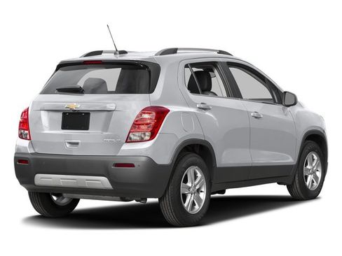 Used 2016 Chevrolet Trax LT w/ LT Convenience Package AWD/4WD image 2