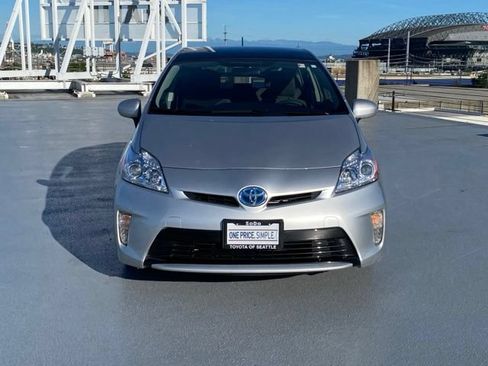Used 2014 Toyota Prius Three w/ Solar Roof Package FWD image 3