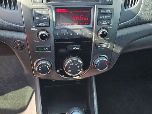 Used 2013 Kia Forte EX FWD image 10
