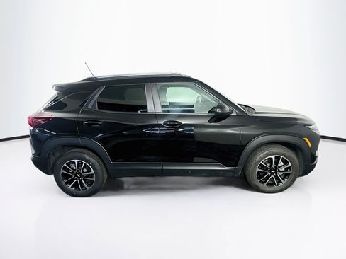 Used 2025 Chevrolet TrailBlazer LT FWD image 10