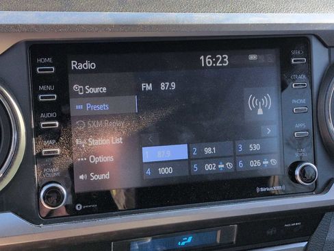 Used 2022 Toyota Tacoma 4x4 Double Cab image 16