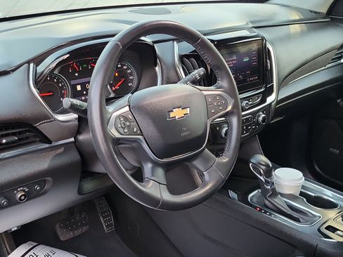 Used 2021 Chevrolet Traverse High Country image 7