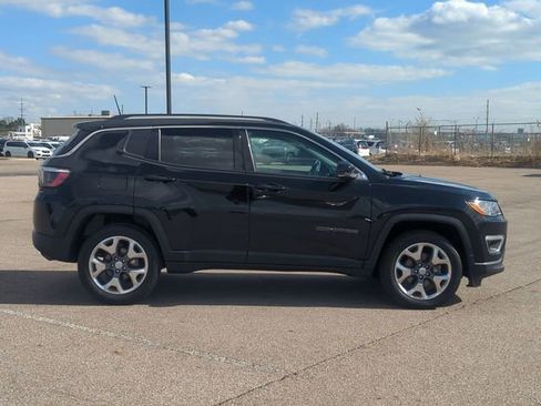 Used 2021 Jeep Compass Limited image 2