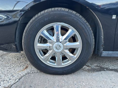 Used 2007 Buick LaCrosse CX w/ Chrome Enhancement Package image 30