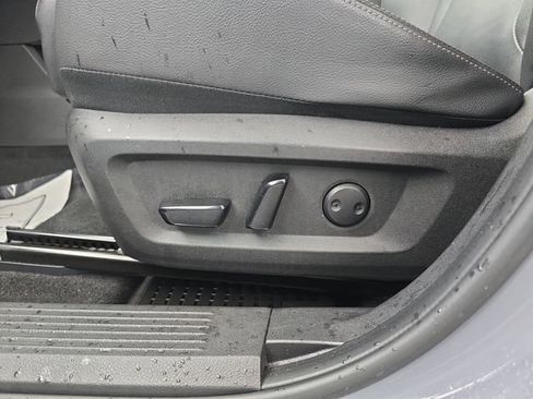 Used 2024 Nissan Rogue SL w/ SL Premium Package image 26