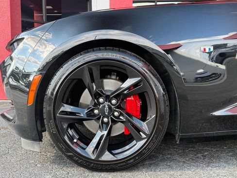 Used 2022 Chevrolet Camaro SS RWD image 10
