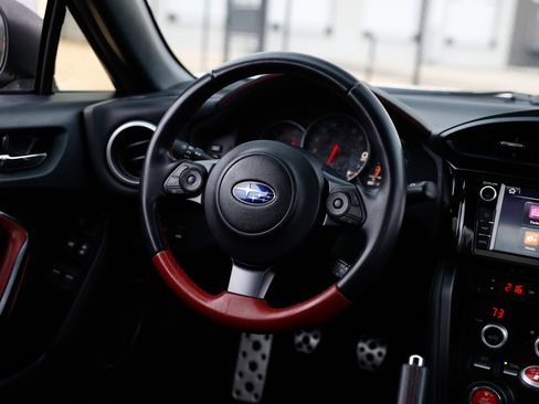 Used 2018 Subaru BRZ tS image 33