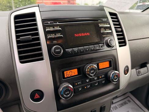 Used 2013 Nissan Frontier SV w/ SV Value Truck Pkg RWD image 13