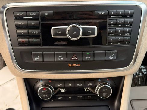 Used 2014 Mercedes-Benz CLA 250 4MATIC image 21