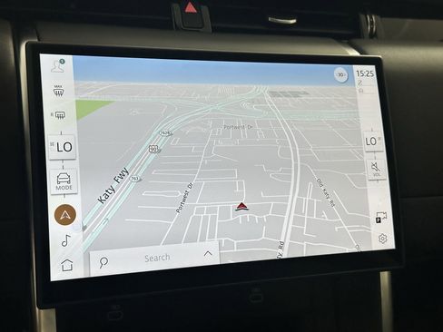 Certified 2025 Land Rover Discovery Sport S image 25