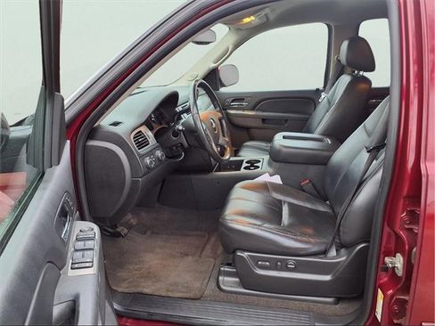 Used 2010 Chevrolet Tahoe LT w/ Luxury Package image 17