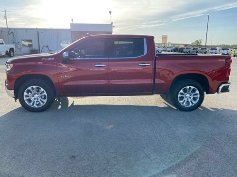 Used 2023 Chevrolet Silverado 1500 LTZ AWD/4WD image 3