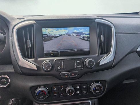 Used 2024 GMC Terrain SLT AWD/4WD image 28