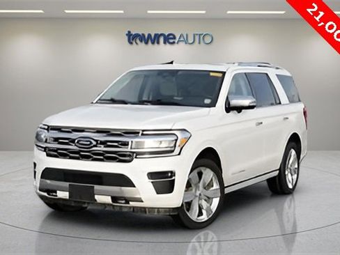 Used 2023 Ford Expedition Platinum image 9