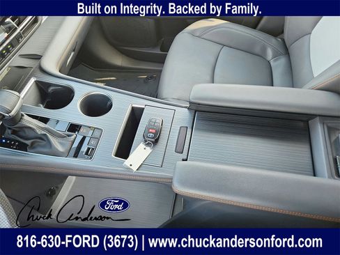 Used 2023 Toyota Sienna XSE image 15