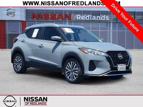 Used 2024 Nissan Kicks SV FWD image 1