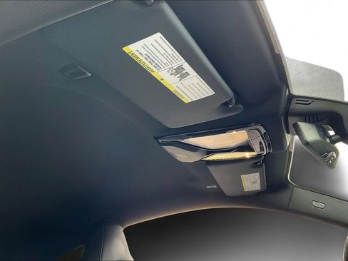 Used 2024 BMW M2 image 27