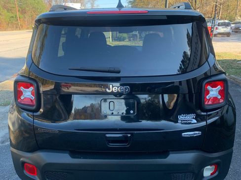 Used 2019 Jeep Renegade Latitude image 5
