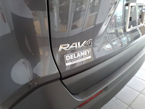Used 2024 Toyota RAV4 XLE AWD/4WD image 17