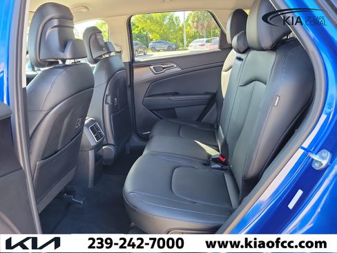 Certified 2024 Kia Sportage EX FWD image 11
