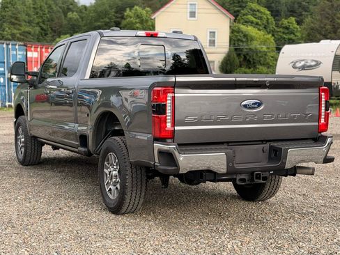 Used 2025 Ford F250 Lariat AWD/4WD image 7