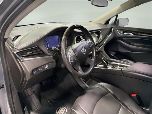 Used 2020 Buick Enclave Avenir w/ Avenir Technology Package image 11