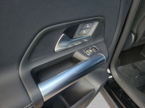 Certified 2023 Mercedes-Benz GLA 250 image 12